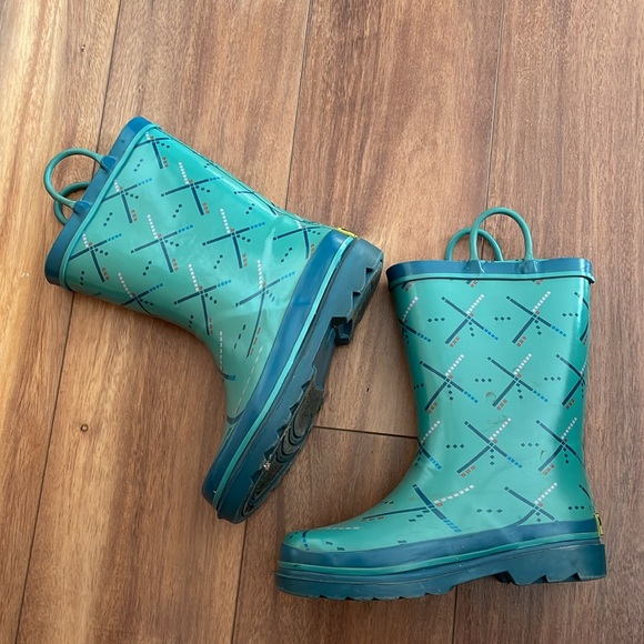 Western Chief Portland Airport Carpet Rain Boots - Picture 3 of 8